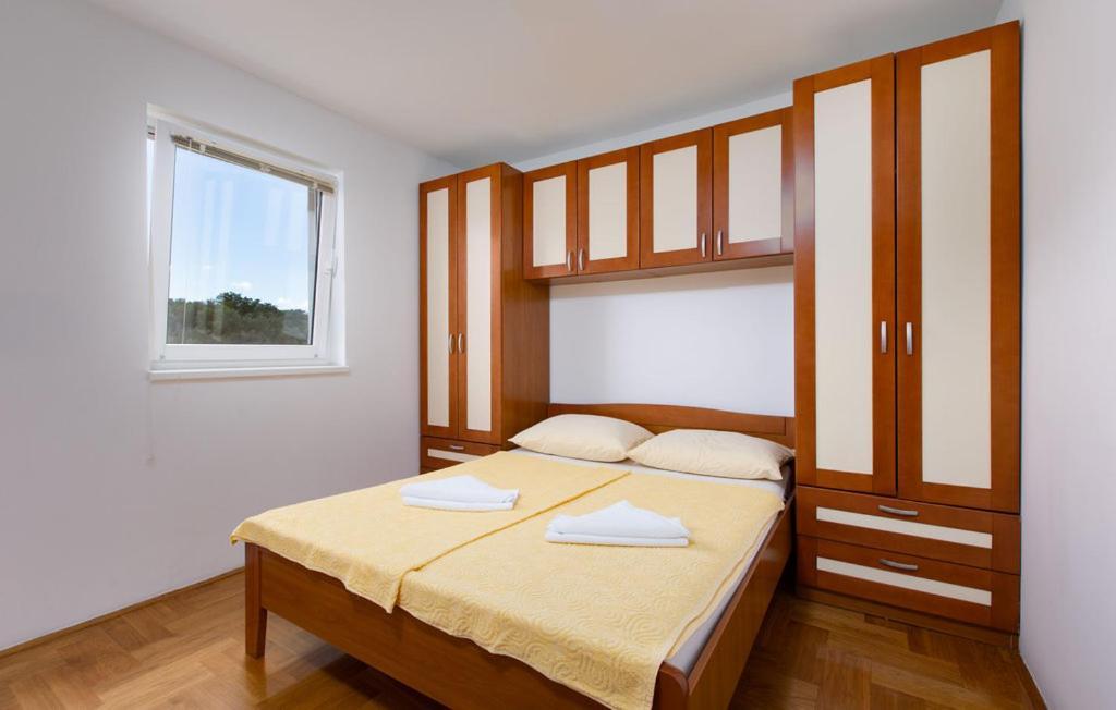 Apartments Dunja Малинська Екстер'єр фото